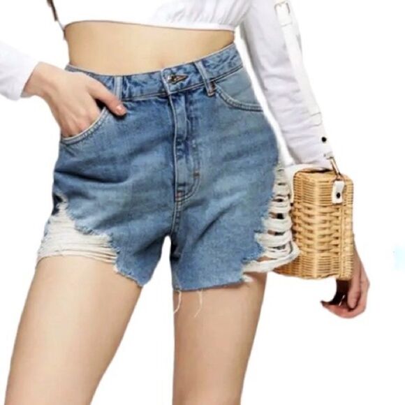 TOPSHOP Ripped Mom Shorts! - Picture 6 of 6